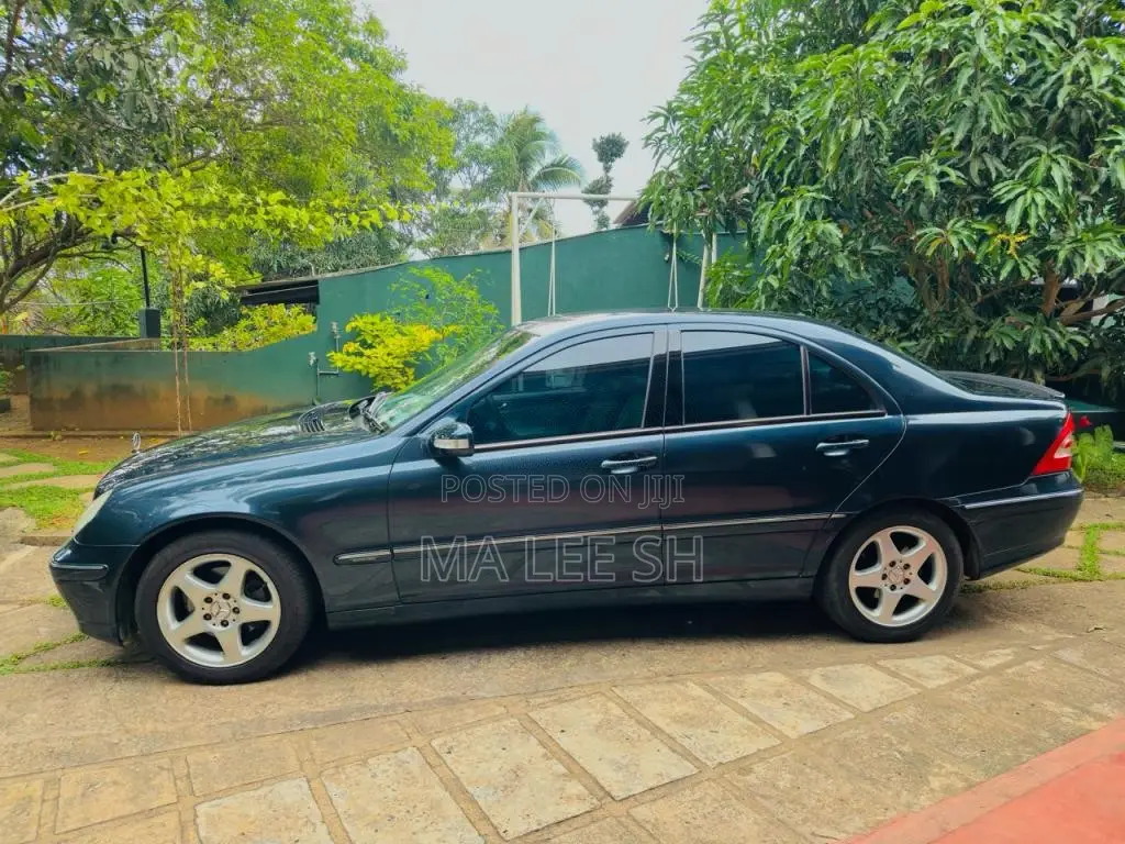 Mercedes-Benz C200 W203 2001 Car (Used)