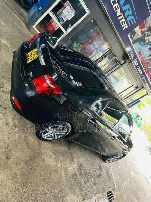 Toyota Axio 2016 Car (Used)