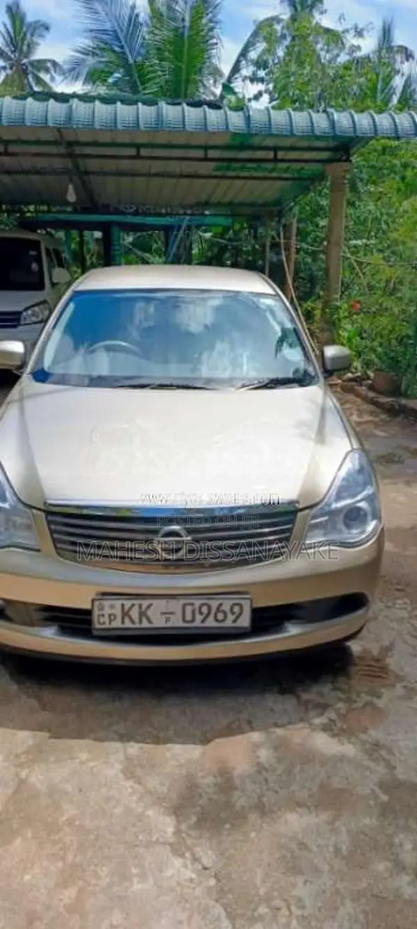 Nissan G 11 2011 Car (Used)