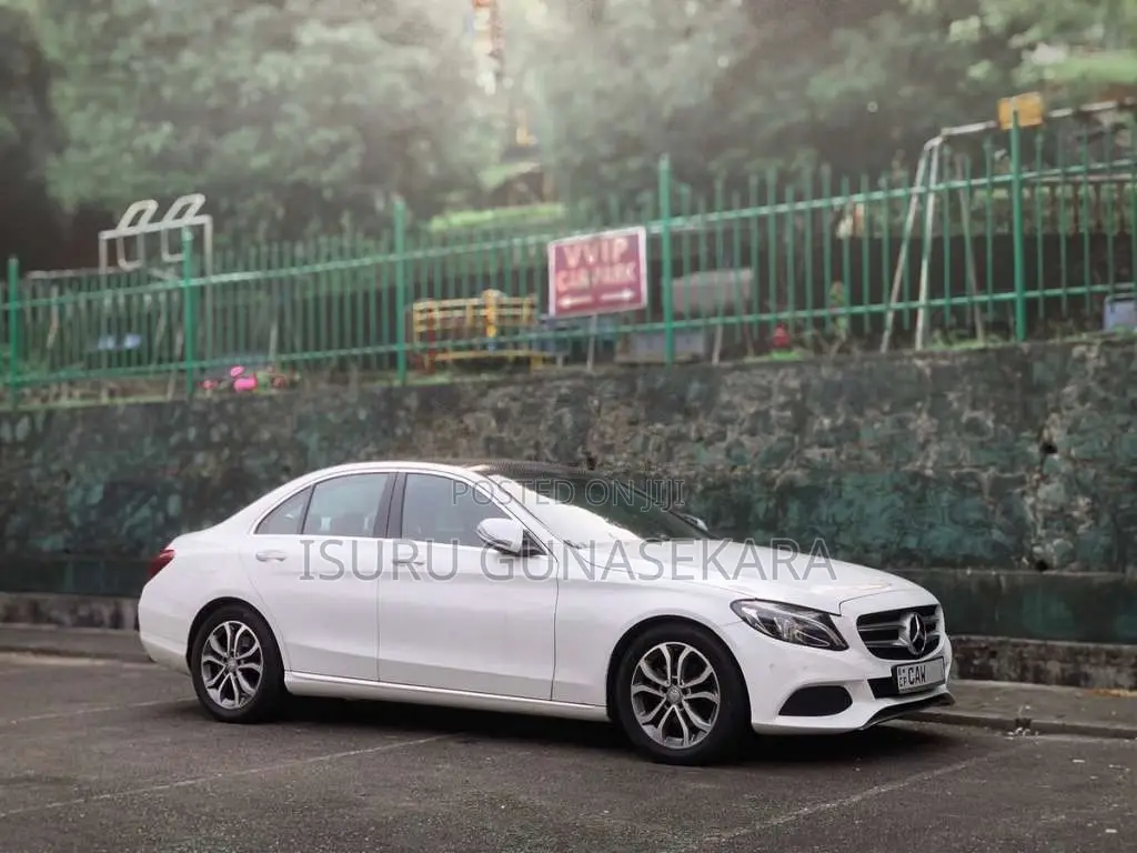 Mercedes-Benz C200D Premium Plus 2017 Car (Used)