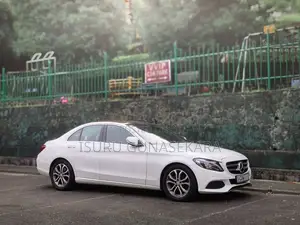 Mercedes-Benz C200D Premium Plus 2017 Car (Used)