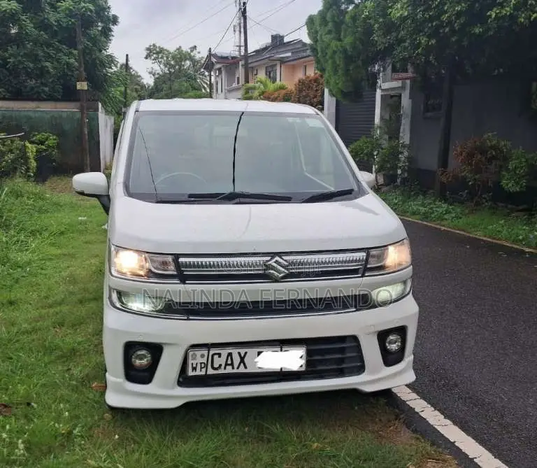 Suzuki Wagon R FZ 2017 Car (Used)