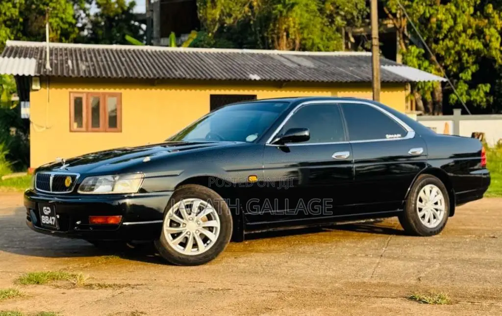 Nissan Laurel 2000 Car (Used)