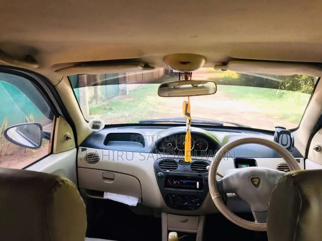 Micro Trend 2012 Car (Used)