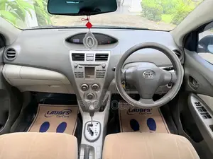 Toyota Belta 2011 Car (Used)