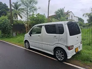 Suzuki Wagon R FZ 2017 Car (Used)