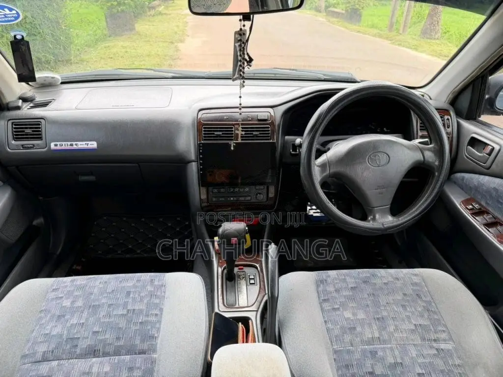 Toyota Carina Si 2002 Car (Used)