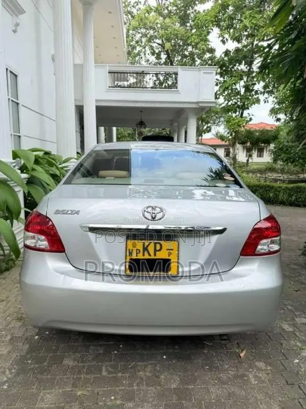 Toyota Belta 2011 Car (Used)