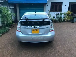 Toyota Prius 2011 Car (Used)