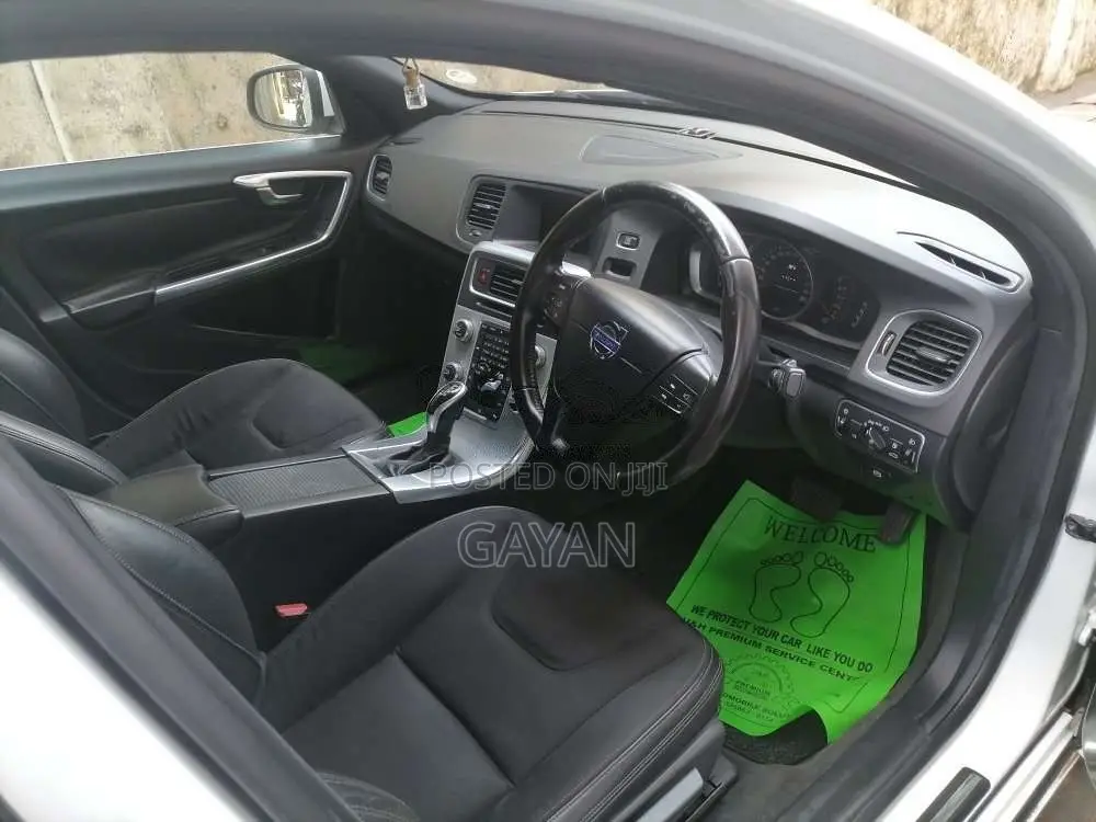 Volvo S60 2016 Car (Used)