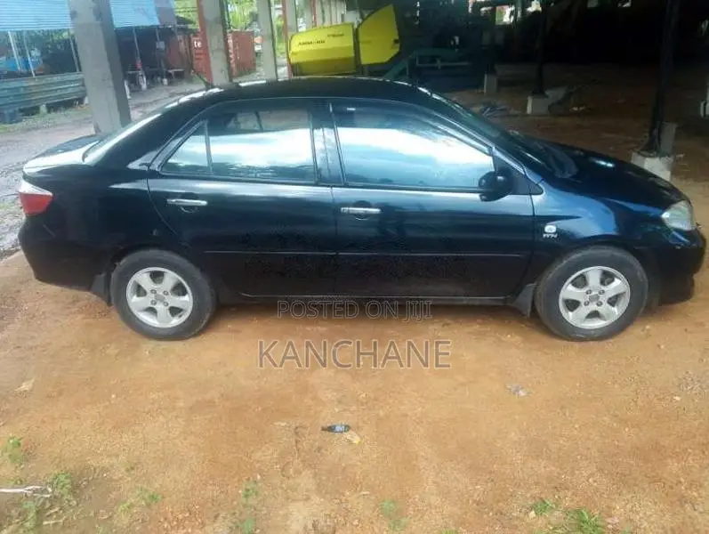 Toyota VIOS 2004 Car (Used)