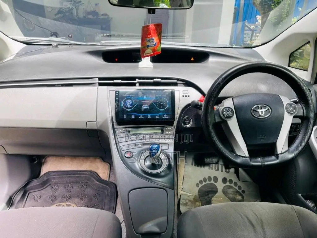 Toyota Prius 2011 Car (Used)