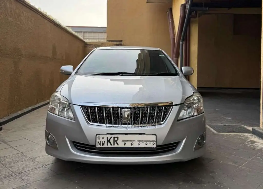 Toyota Premio 2012 Car (Used)