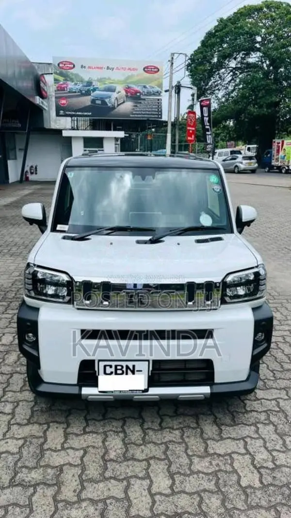 Daihatsu TAFT G Chrome Venture 2024 Car (Used)