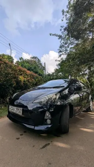 Toyota Aqua S Limited 2012 Car (Used)