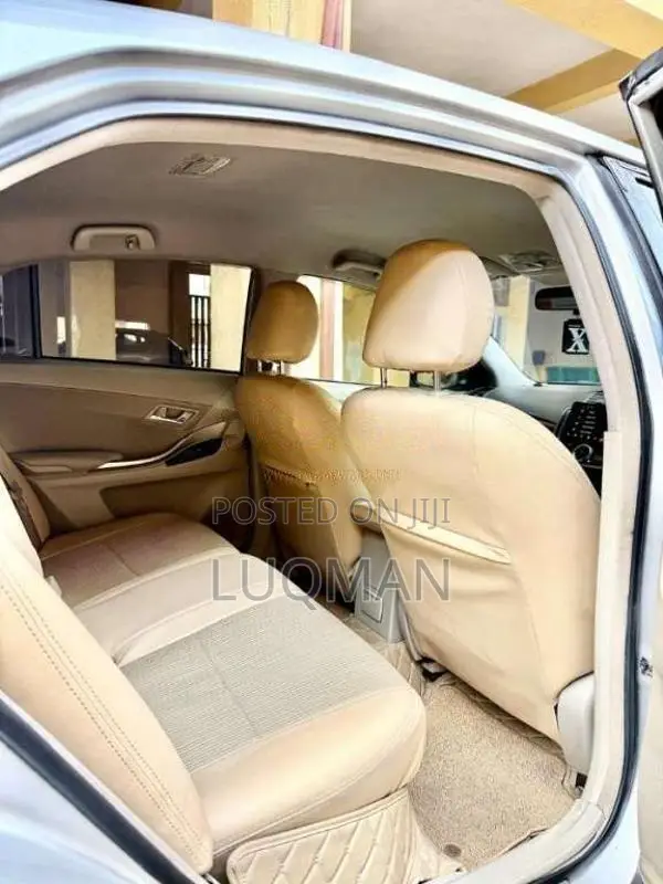 Toyota Premio 2012 Car (Used)