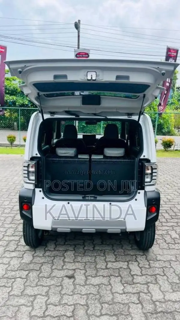 Daihatsu TAFT G Chrome Venture 2024 Car (Used)