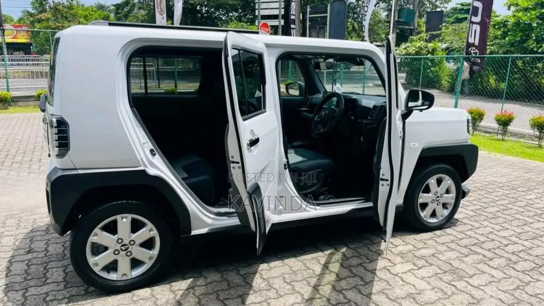 Daihatsu TAFT G Chrome Venture 2024 Car (Used)