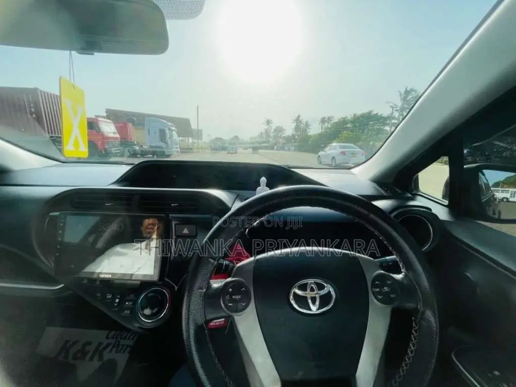 Toyota Aqua G 2014 Car (Used)