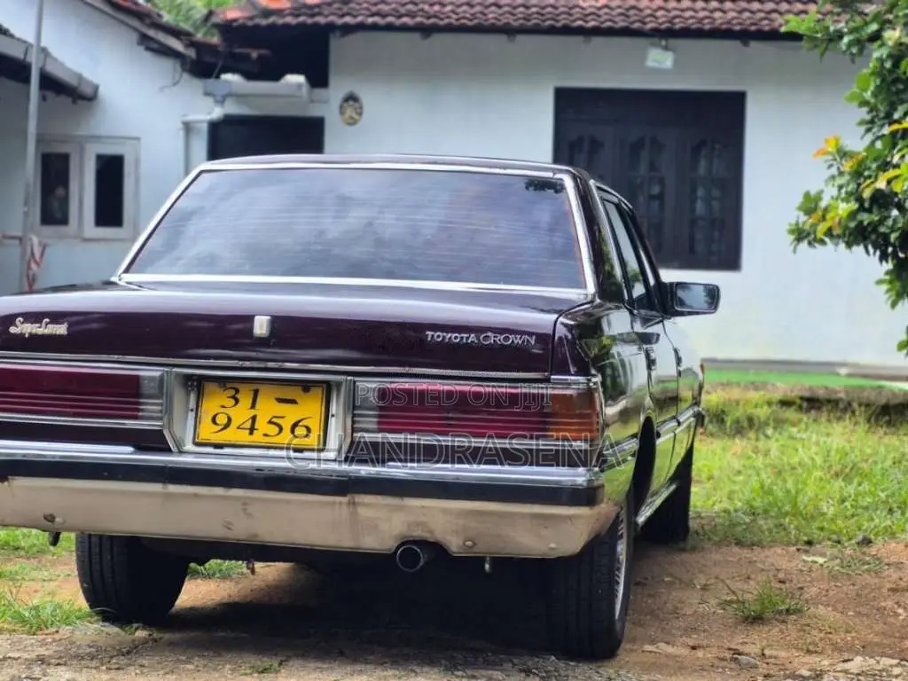 Toyota Crown 1982 Car (Used)