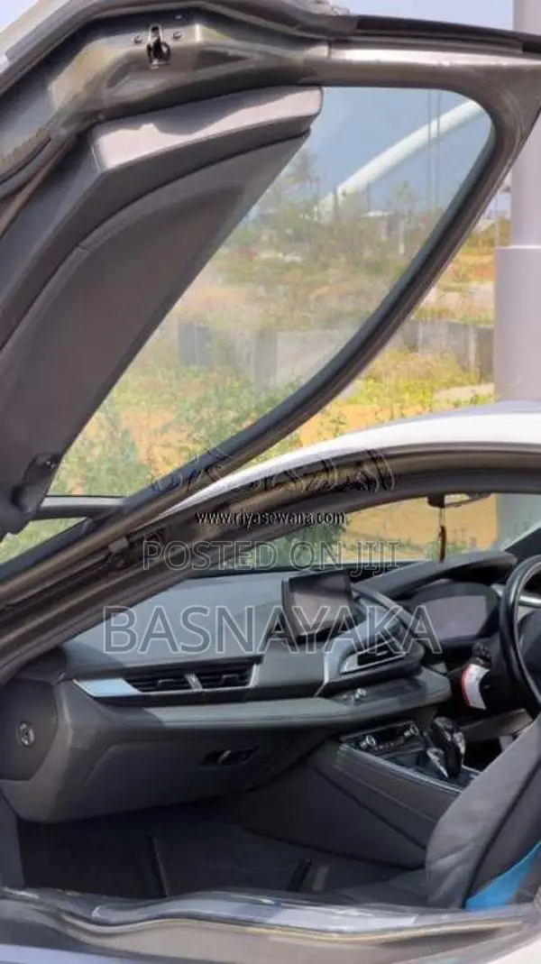 BMW I8 2016 Car (Used)