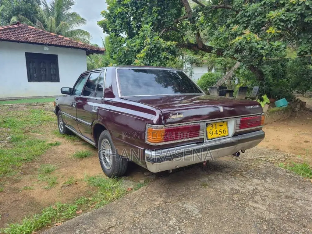 Toyota Crown 1982 Car (Used)