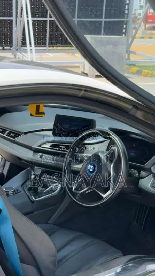 BMW I8 2016 Car (Used)