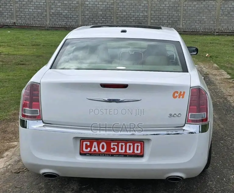 Chrysler 300 2012 Car (Used)