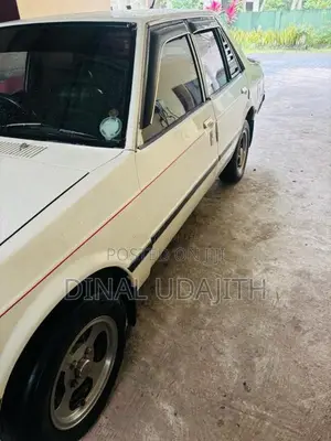 Mitsubishi Lancer Box 1980 Car (Used)