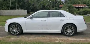 Chrysler 300 2012 Car (Used)