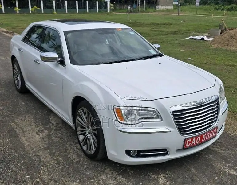 Chrysler 300 2012 Car (Used)