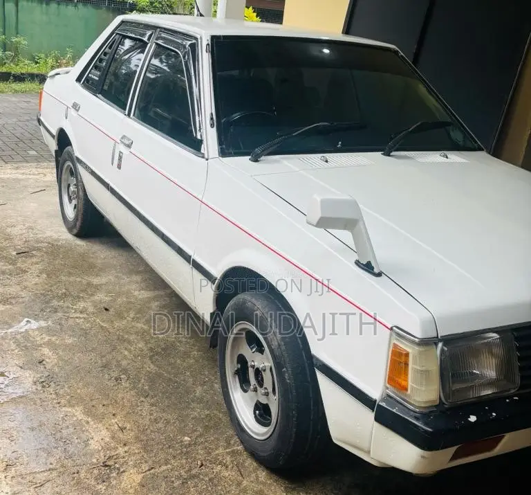 Mitsubishi Lancer Box 1980 Car (Used)