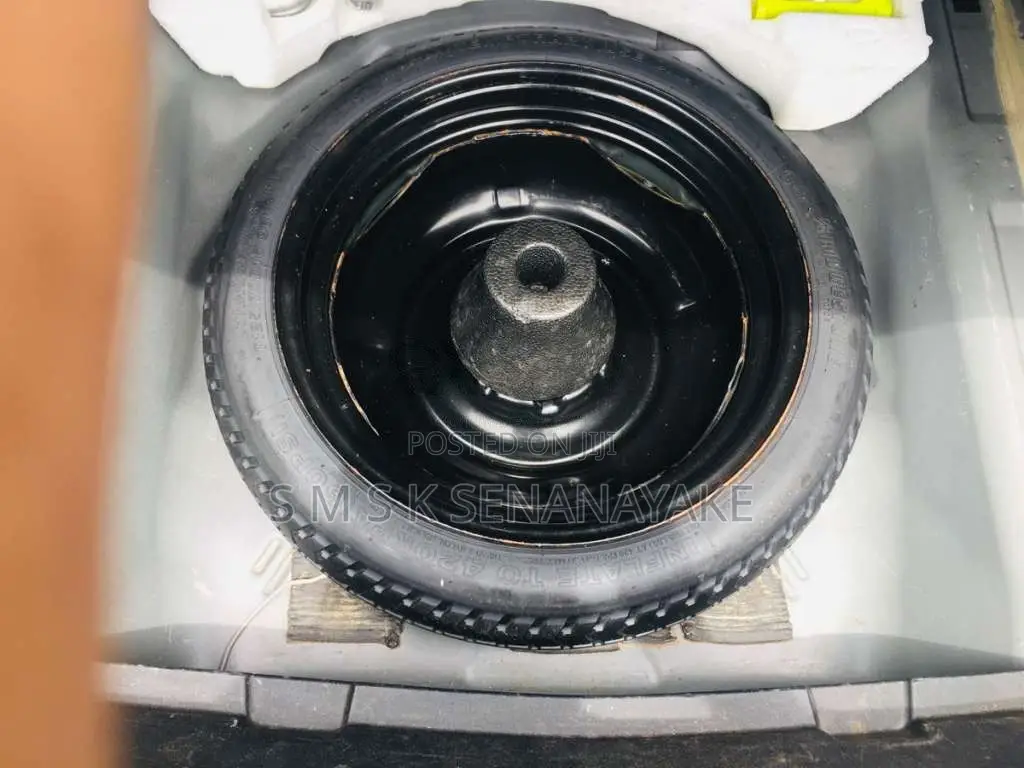 Toyota Axio Wxb 2017 Car (Used)