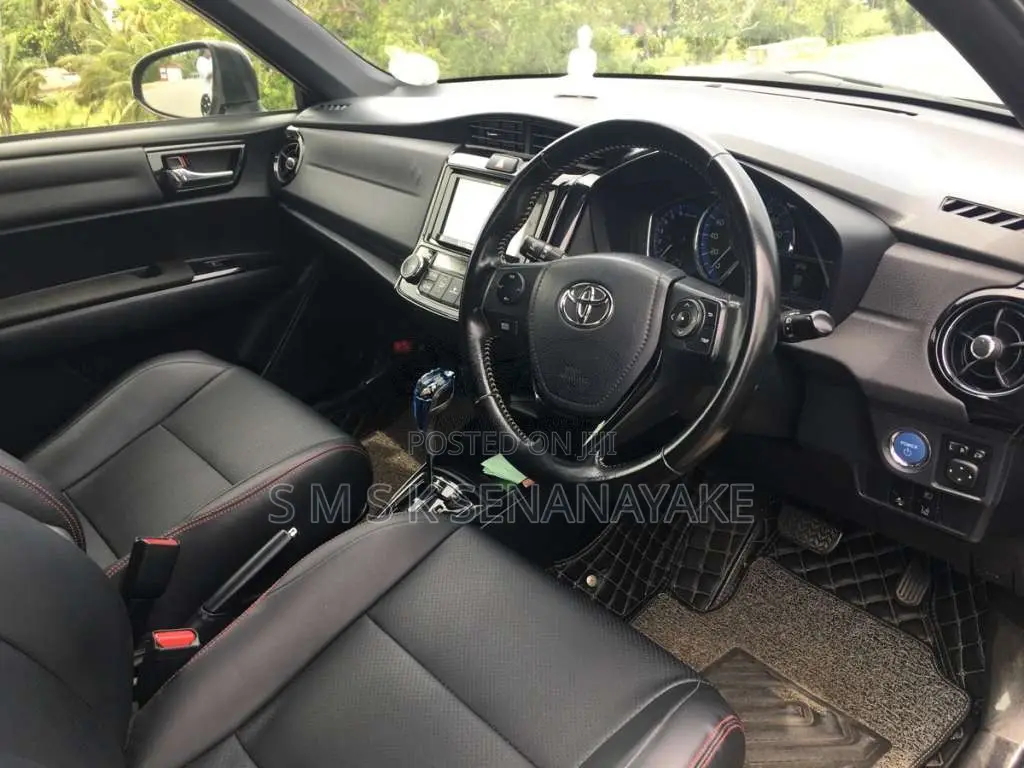 Toyota Axio Wxb 2017 Car (Used)