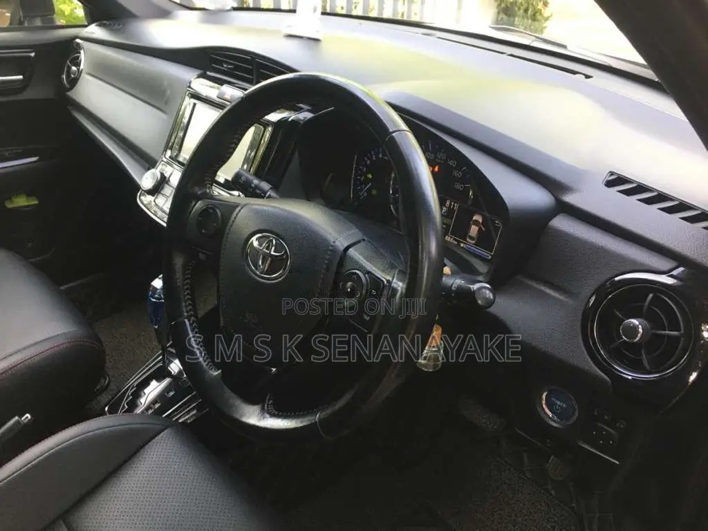 Toyota Axio Wxb 2017 Car (Used)