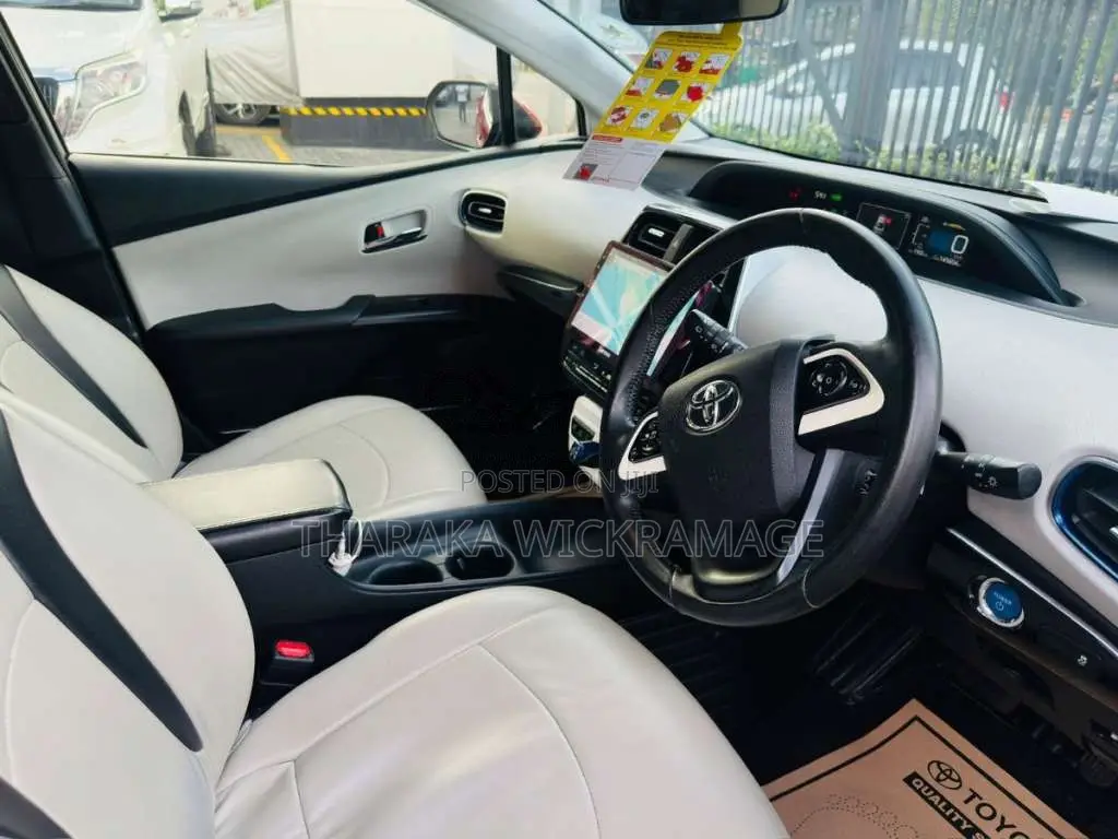Toyota Prius 2016 Car (Used)