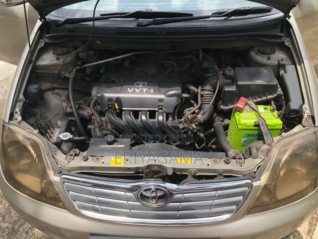 Toyota Corolla 121 2000 Car (Used)
