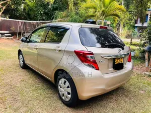 Toyota Vitz 2016 Car (Used)