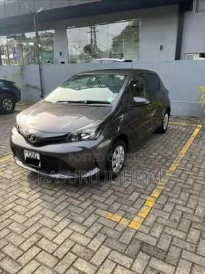 Toyota Vitz 2015 Car (Used)