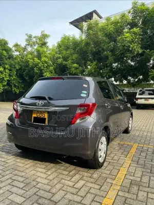 Toyota Vitz 2015 Car (Used)