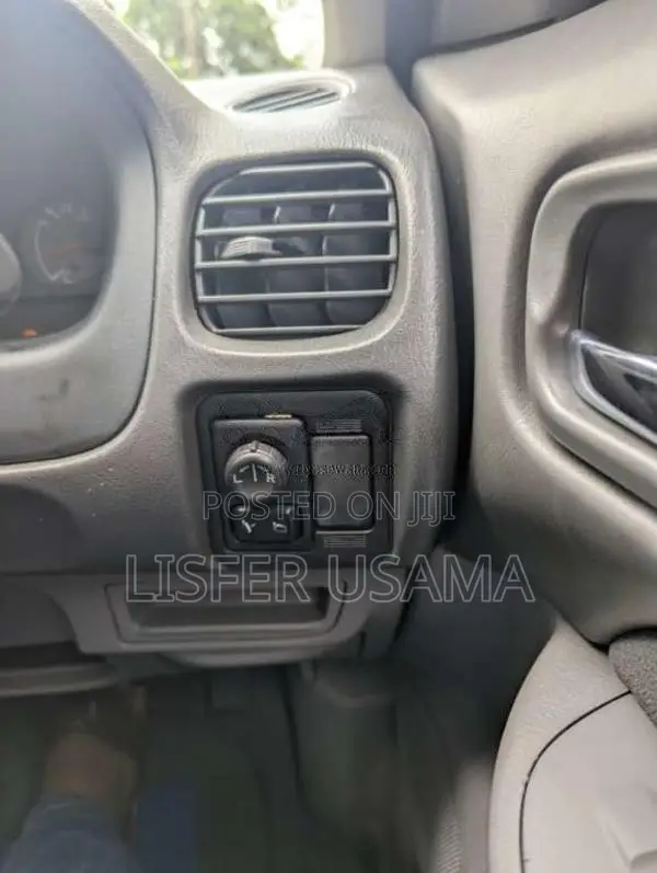 Nissan FB15 2003 Car (Used)