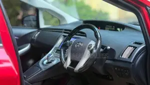 Toyota Prius 2013 Car (Used)