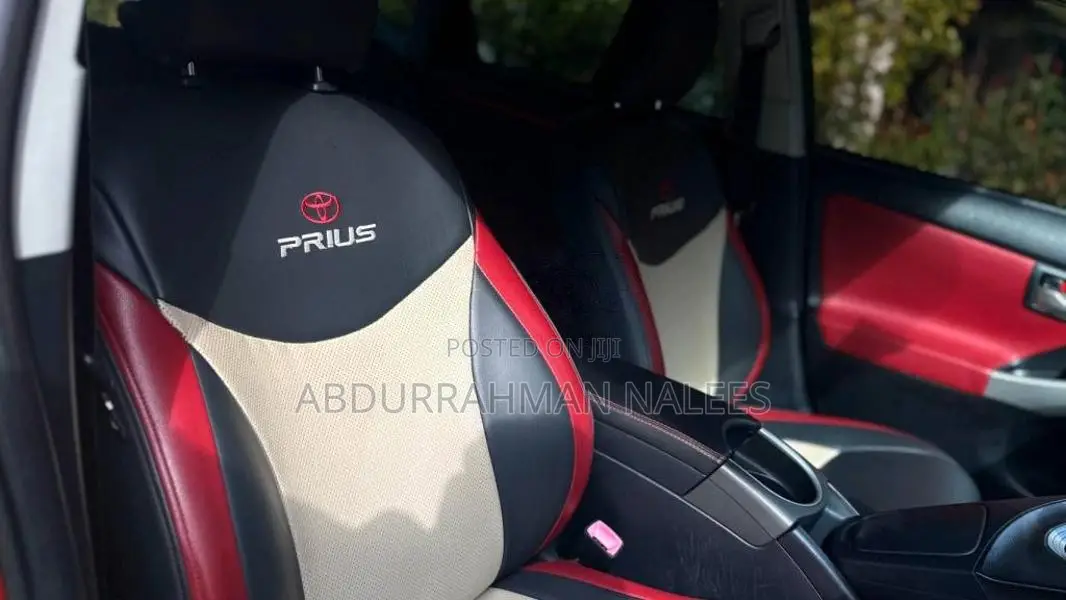 Toyota Prius 2013 Car (Used)