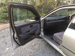 Nissan SUNNY 1996 Car (Used)