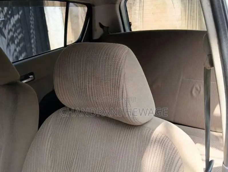 Daihatsu Mira 2009 Car (Used)