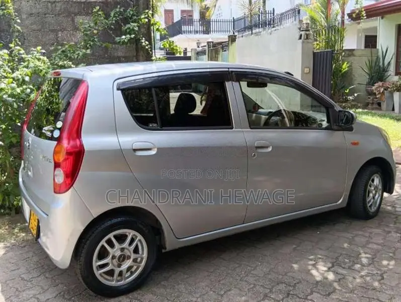 Daihatsu Mira 2009 Car (Used)