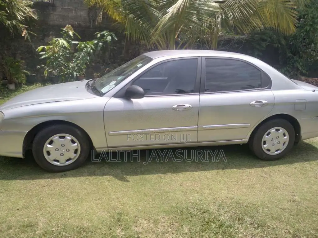 Hyundai Sonata 2000 Car (Used)