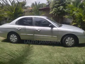 Hyundai Sonata 2000 Car (Used)