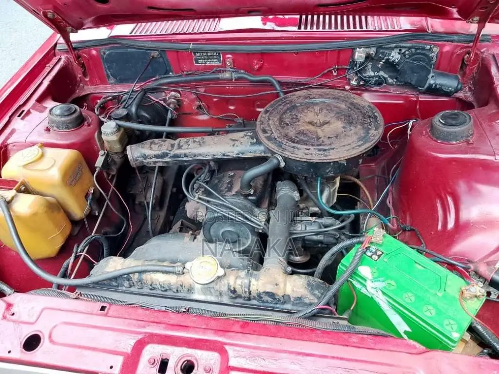 Mitsubishi Lancer Box 1985 Car (Used)