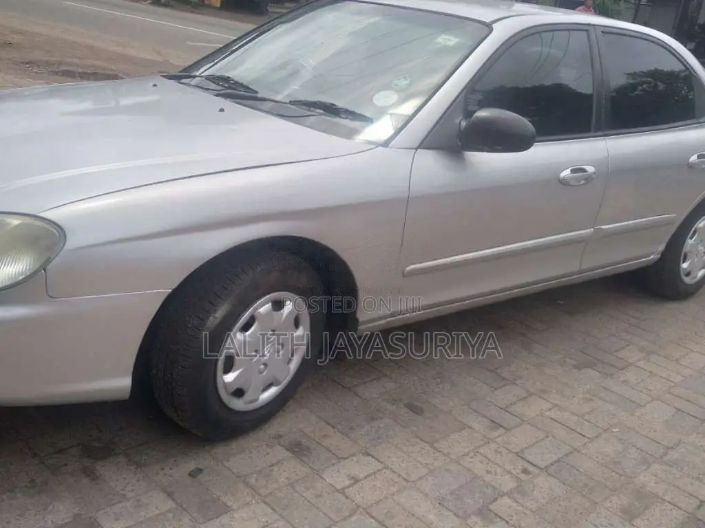 Hyundai Sonata 2000 Car (Used)